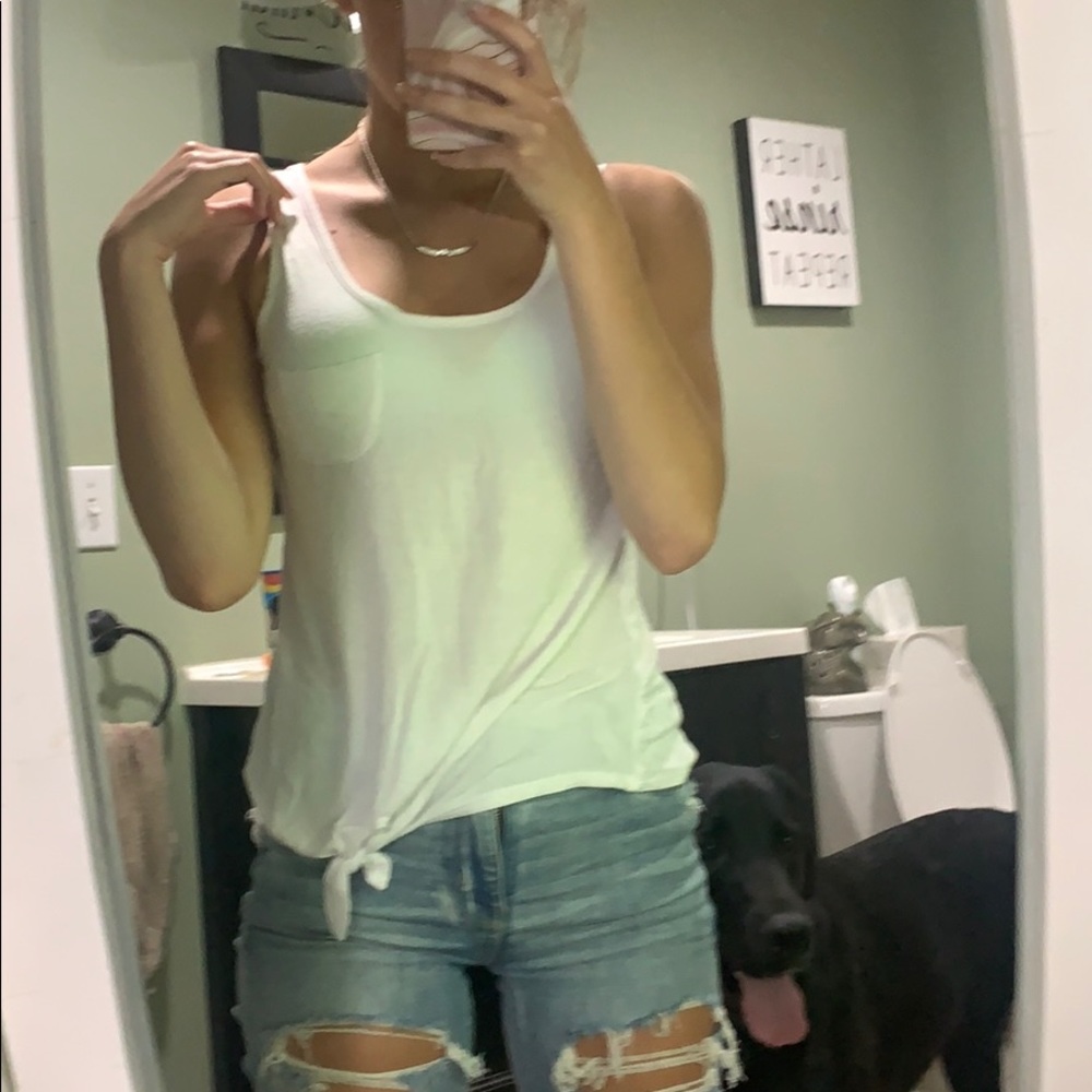 White tied tank